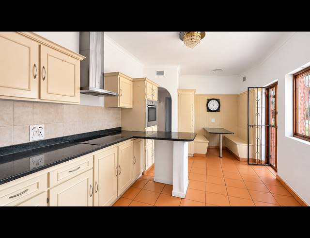444M² MEDICAL SUITE FOR SALE IN WESTVILLE